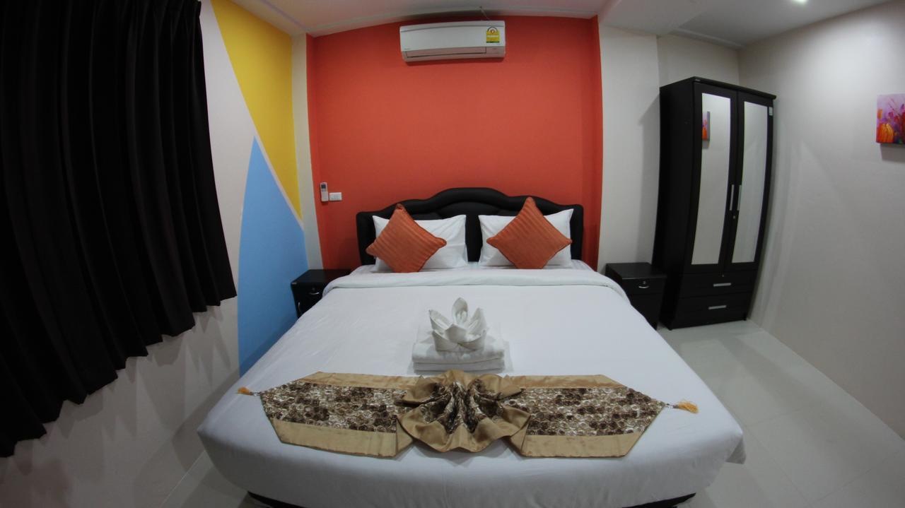 Tulip Inn Patong Екстер'єр фото